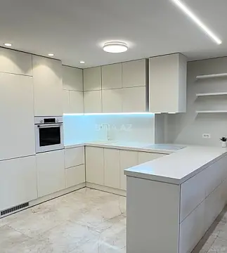 Kirayə verilir 2 otaqlı mənzil 90 m²