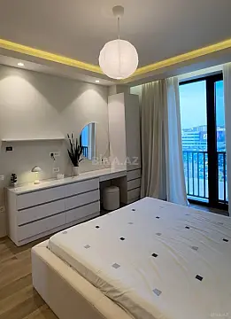 Kirayə verilir 2 otaqlı mənzil 90 m²