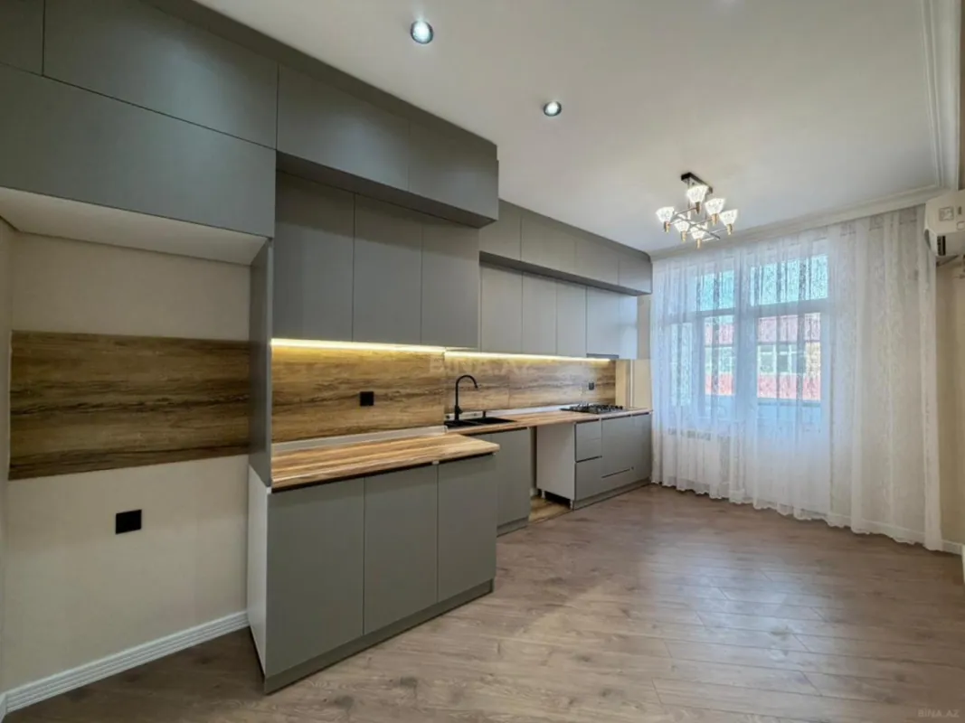 Satılır 2 otaqlı mənzil 90 m²