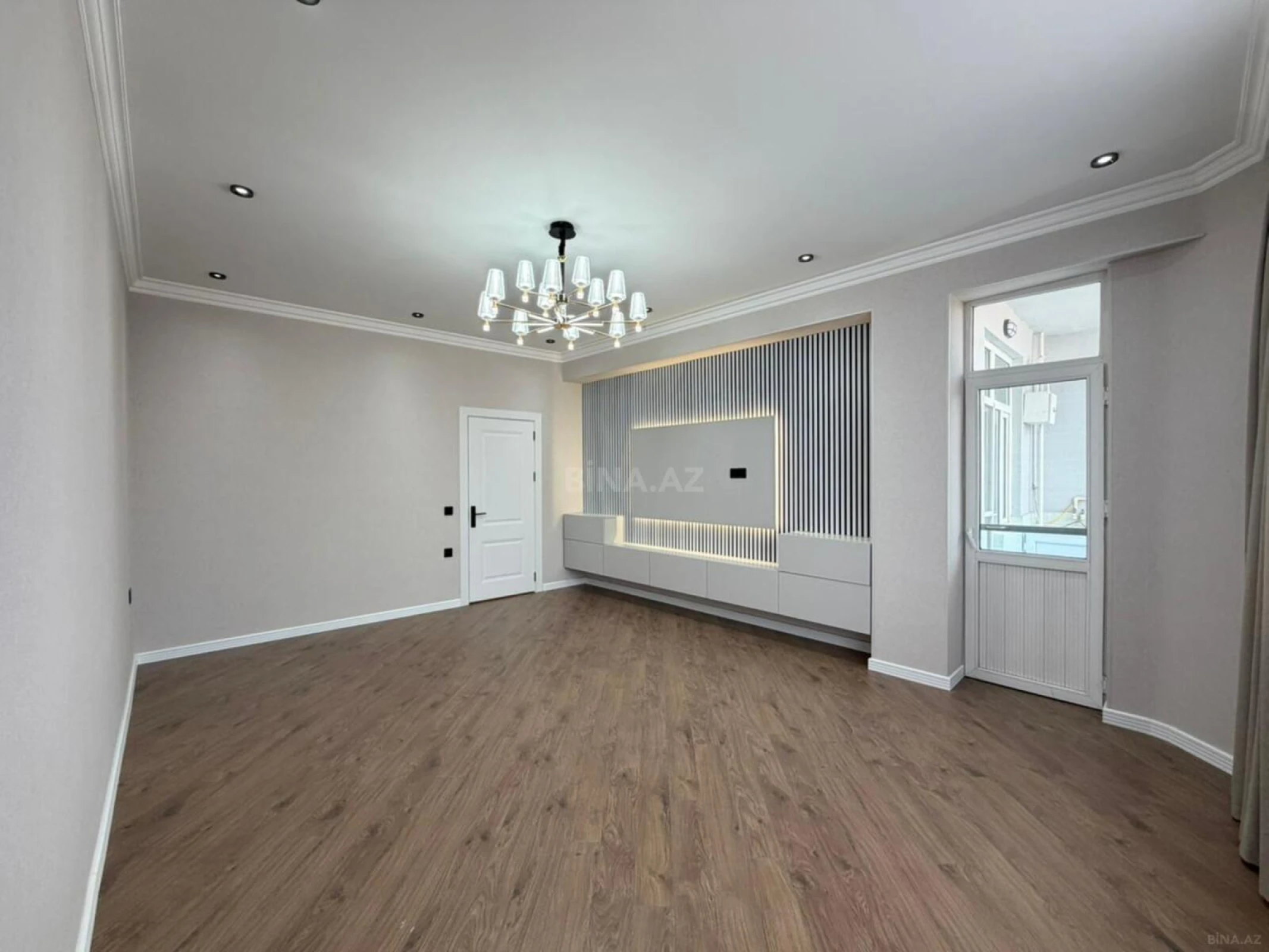 Satılır 2 otaqlı mənzil 90 m²