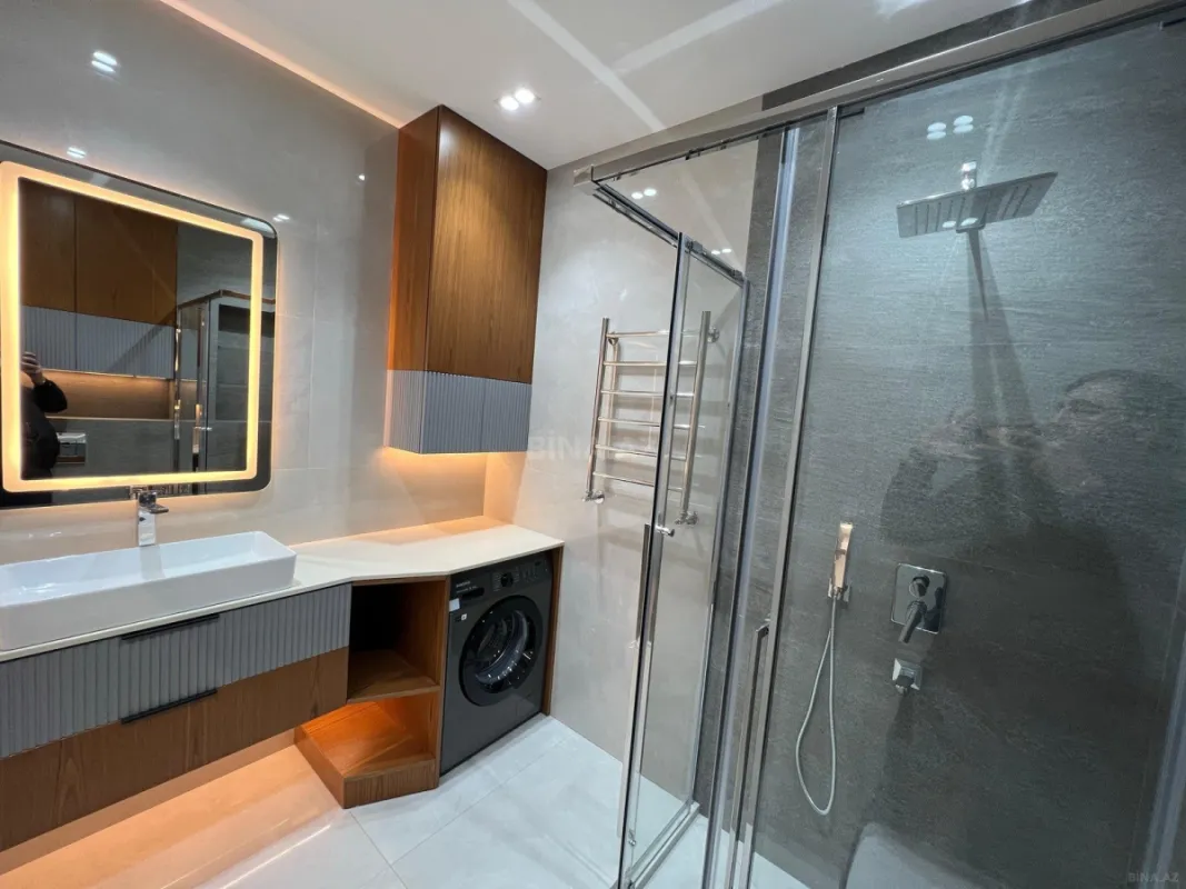 Kirayə verilir 3 otaqlı mənzil 145 m²