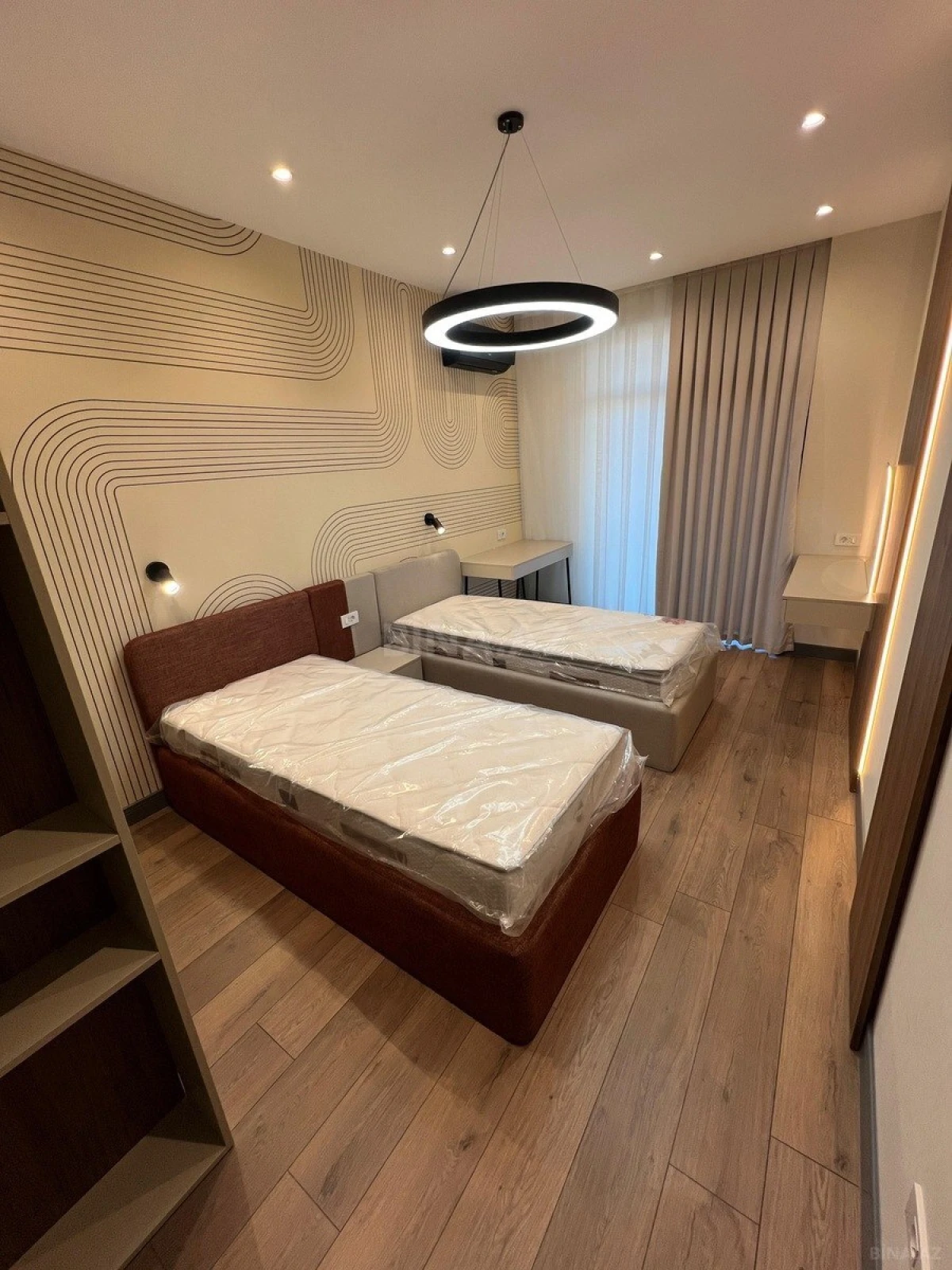 Kirayə verilir 3 otaqlı mənzil 145 m²