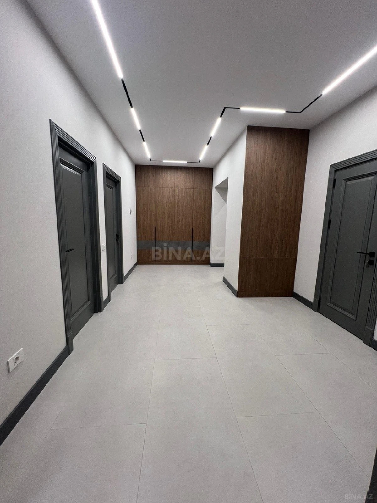 Kirayə verilir 3 otaqlı mənzil 145 m²