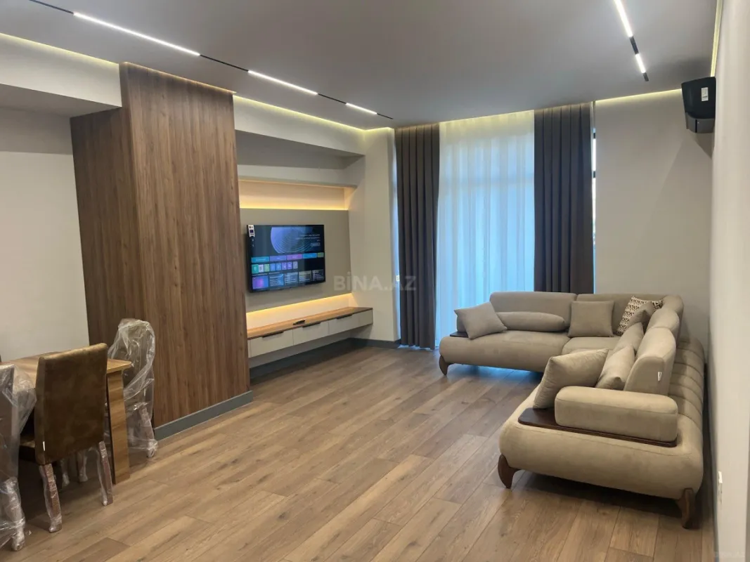 Kirayə verilir 3 otaqlı mənzil 145 m²