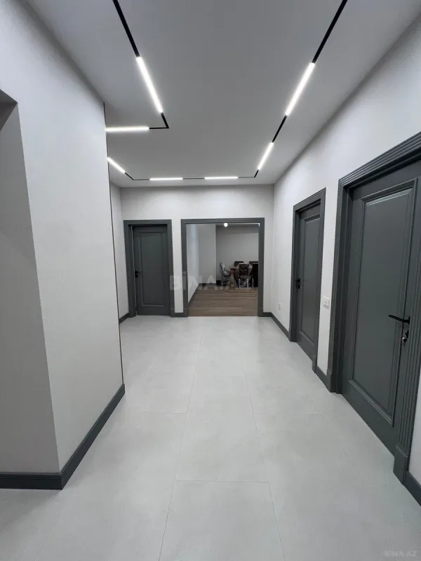 Kirayə verilir 3 otaqlı mənzil 145 m²