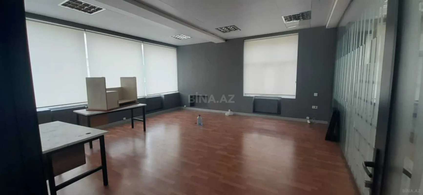 Kirayə verilir 20 otaqlı ofis 2200 m²