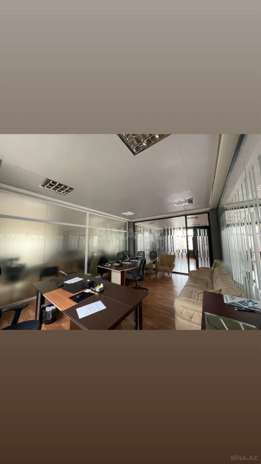 Kirayə verilir 20 otaqlı ofis 2200 m²