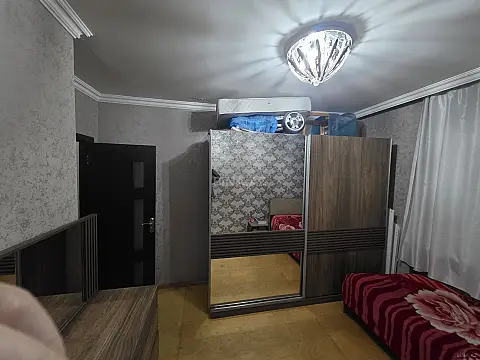 Kirayə verilir 2 otaqlı mənzil 65 m²