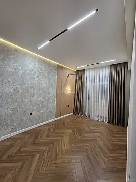 Satılır 2 otaqlı mənzil 81 m²