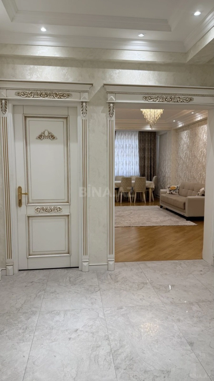 Satılır 2 otaqlı mənzil 65 m²