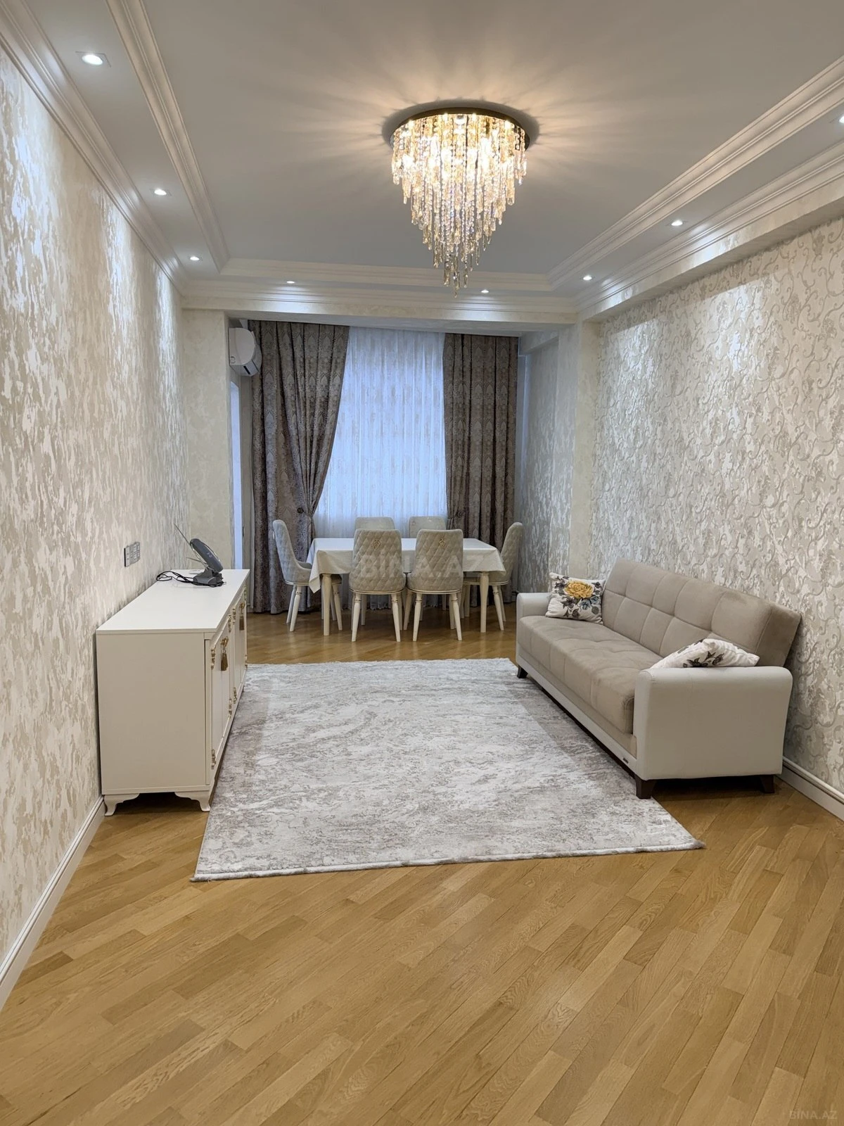 Satılır 2 otaqlı mənzil 65 m²