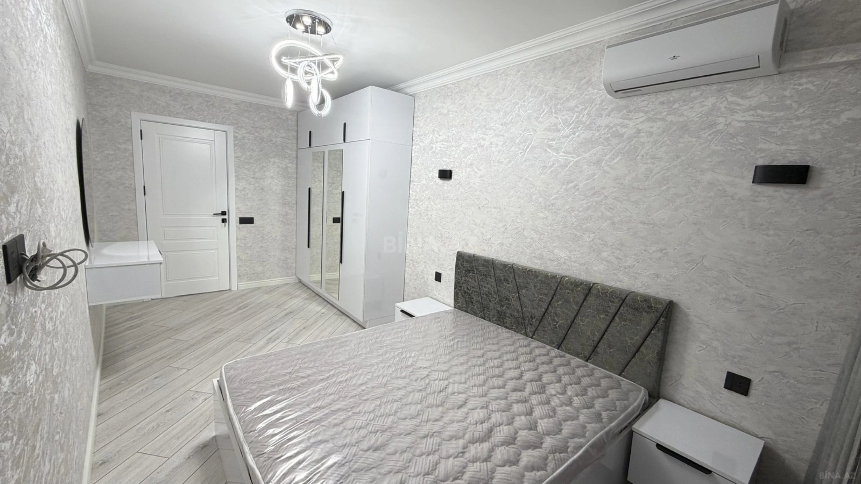 Satılır 3 otaqlı mənzil 75 m²