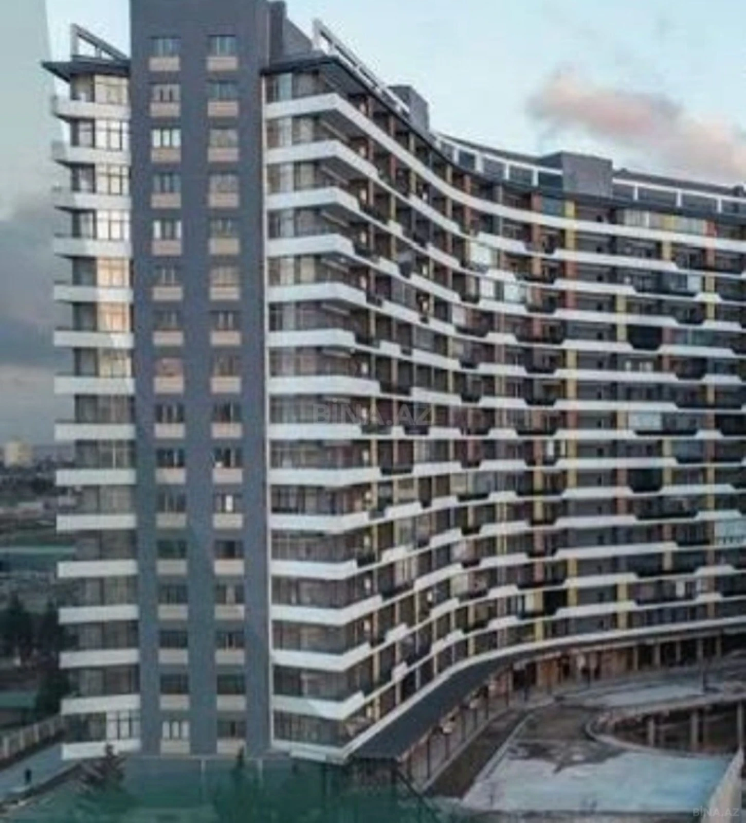 Satılır 2 otaqlı mənzil 72 m²