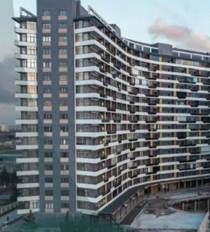 Satılır 2 otaqlı mənzil 72 m²