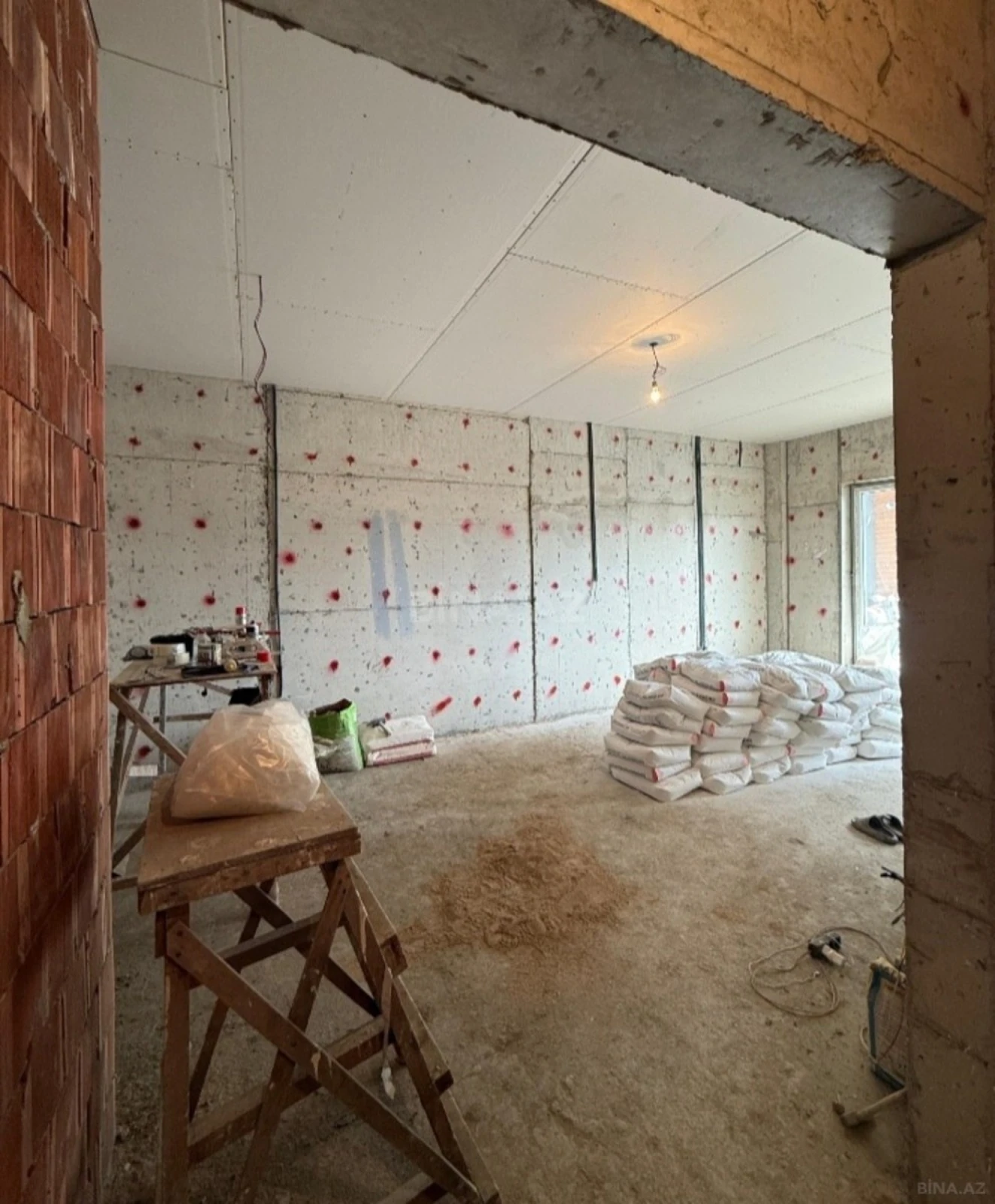 Satılır 2 otaqlı mənzil 72 m²