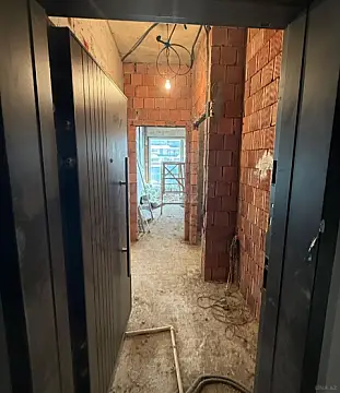 Satılır 2 otaqlı mənzil 72 m²