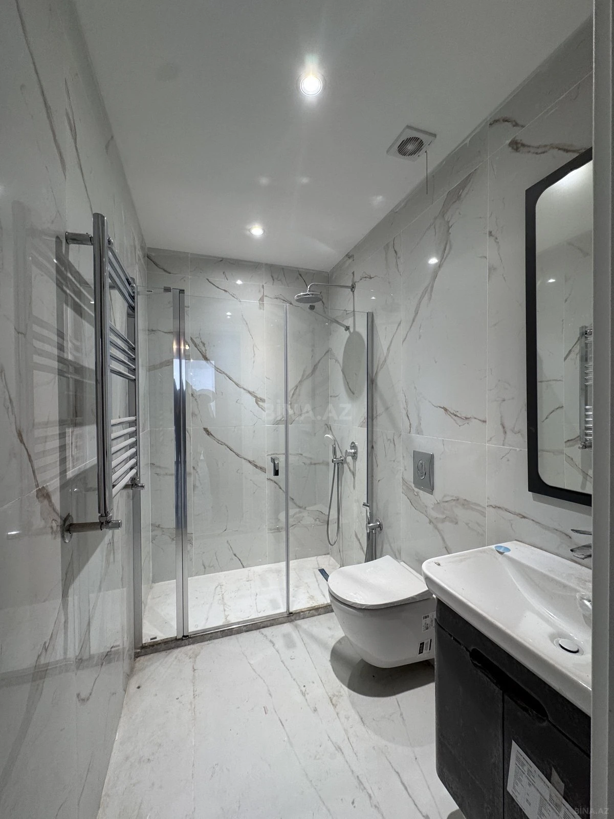 Satılır 3 otaqlı mənzil 86 m²