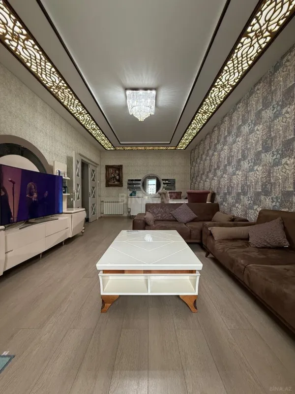 Kirayə verilir 2 otaqlı mənzil 100 m²