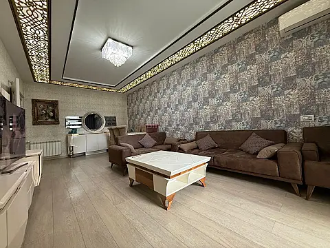 Kirayə verilir 2 otaqlı mənzil 100 m²