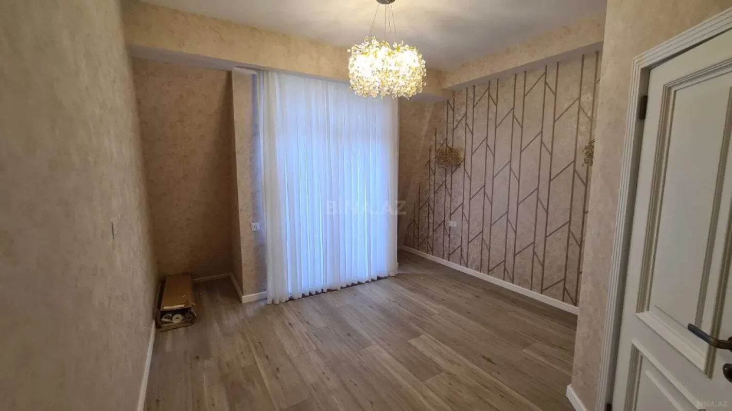 Kirayə verilir 5 otaqlı ofis 200 m²