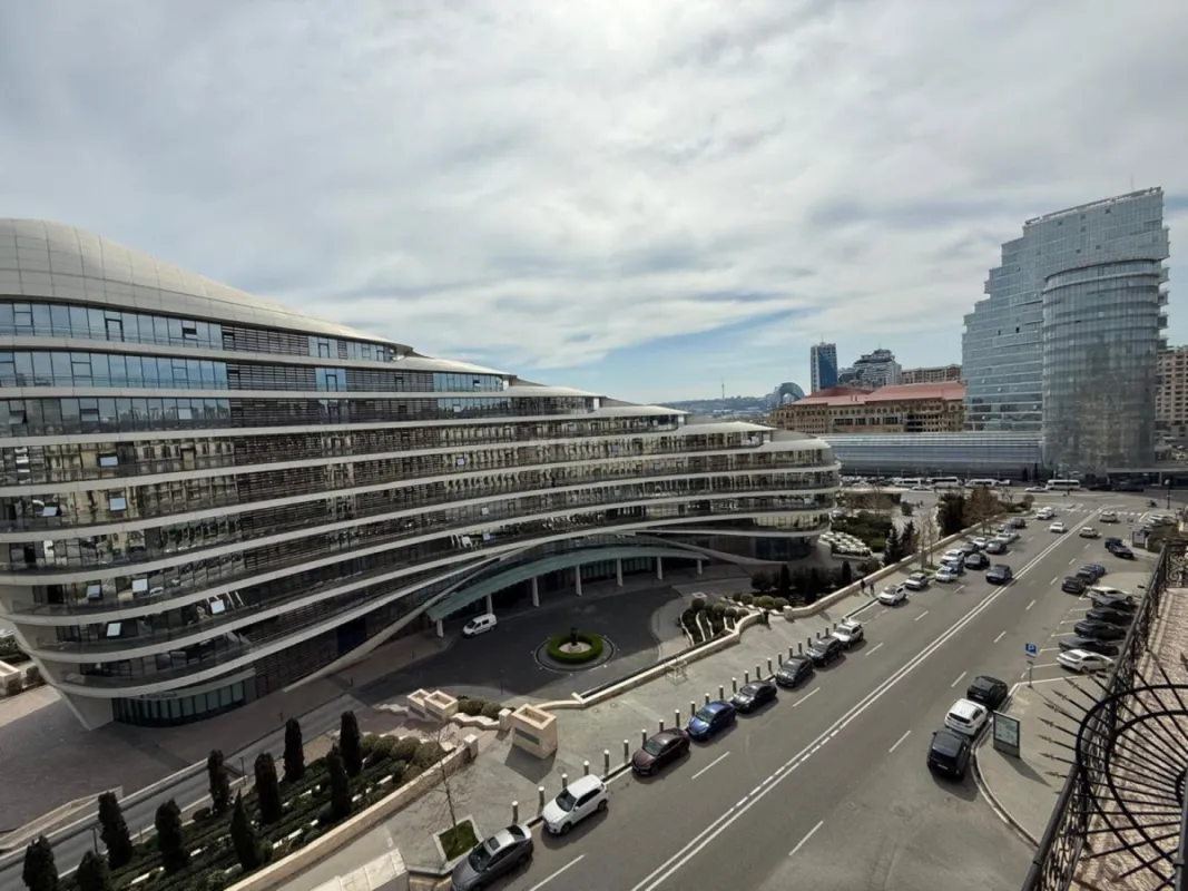 Kirayə verilir 5 otaqlı ofis 200 m²