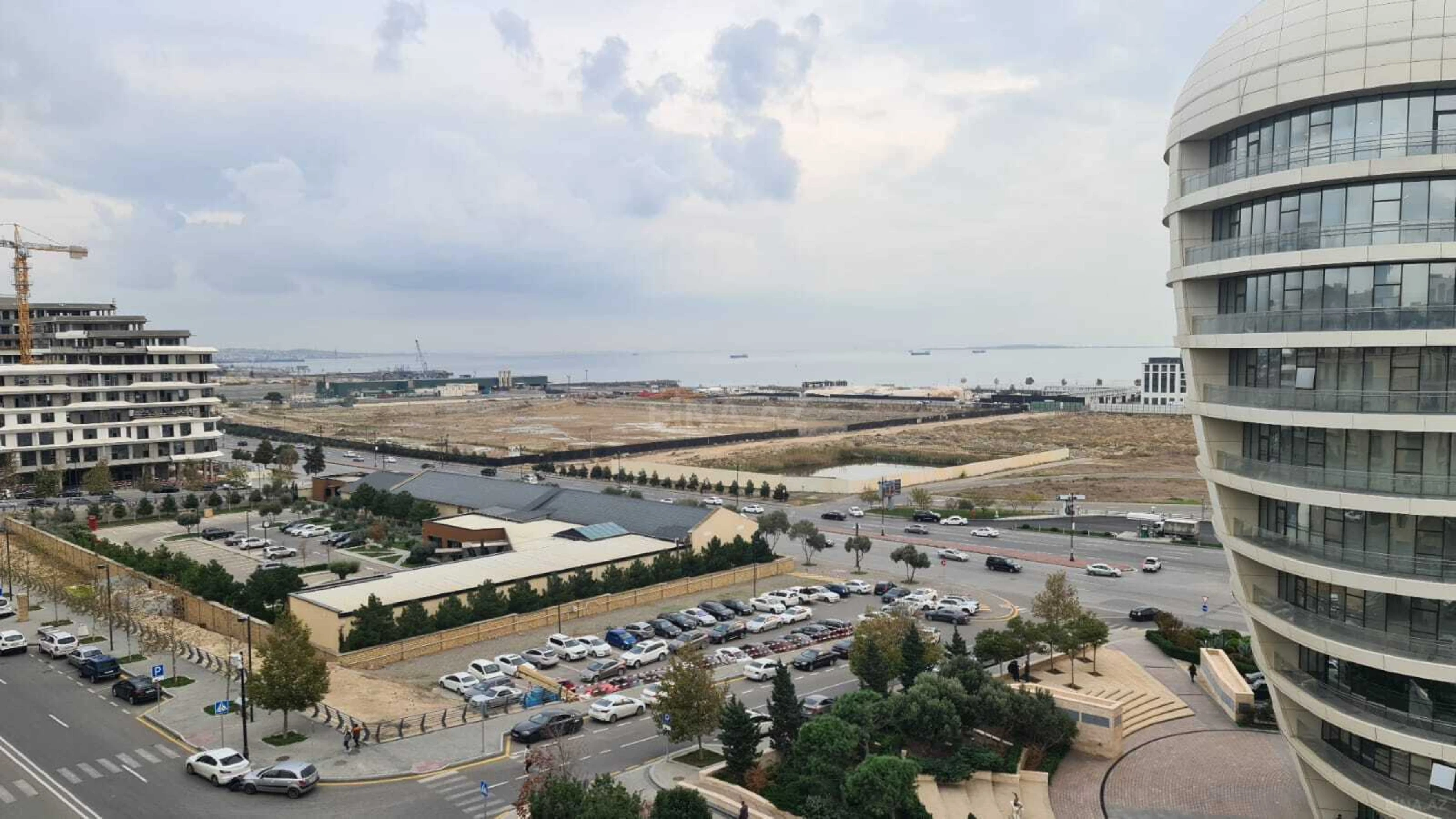 Kirayə verilir 5 otaqlı ofis 200 m²