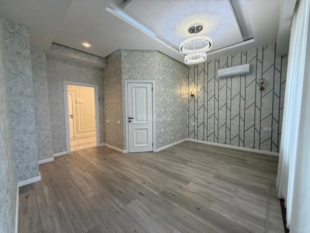 Kirayə verilir 5 otaqlı ofis 200 m²