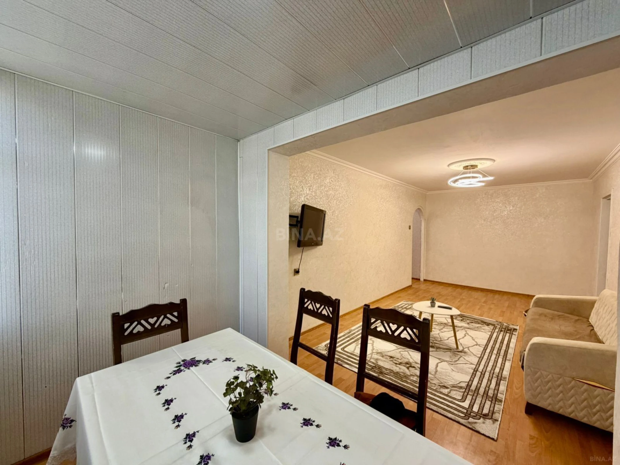 Satılır 2 otaqlı mənzil 55 m²