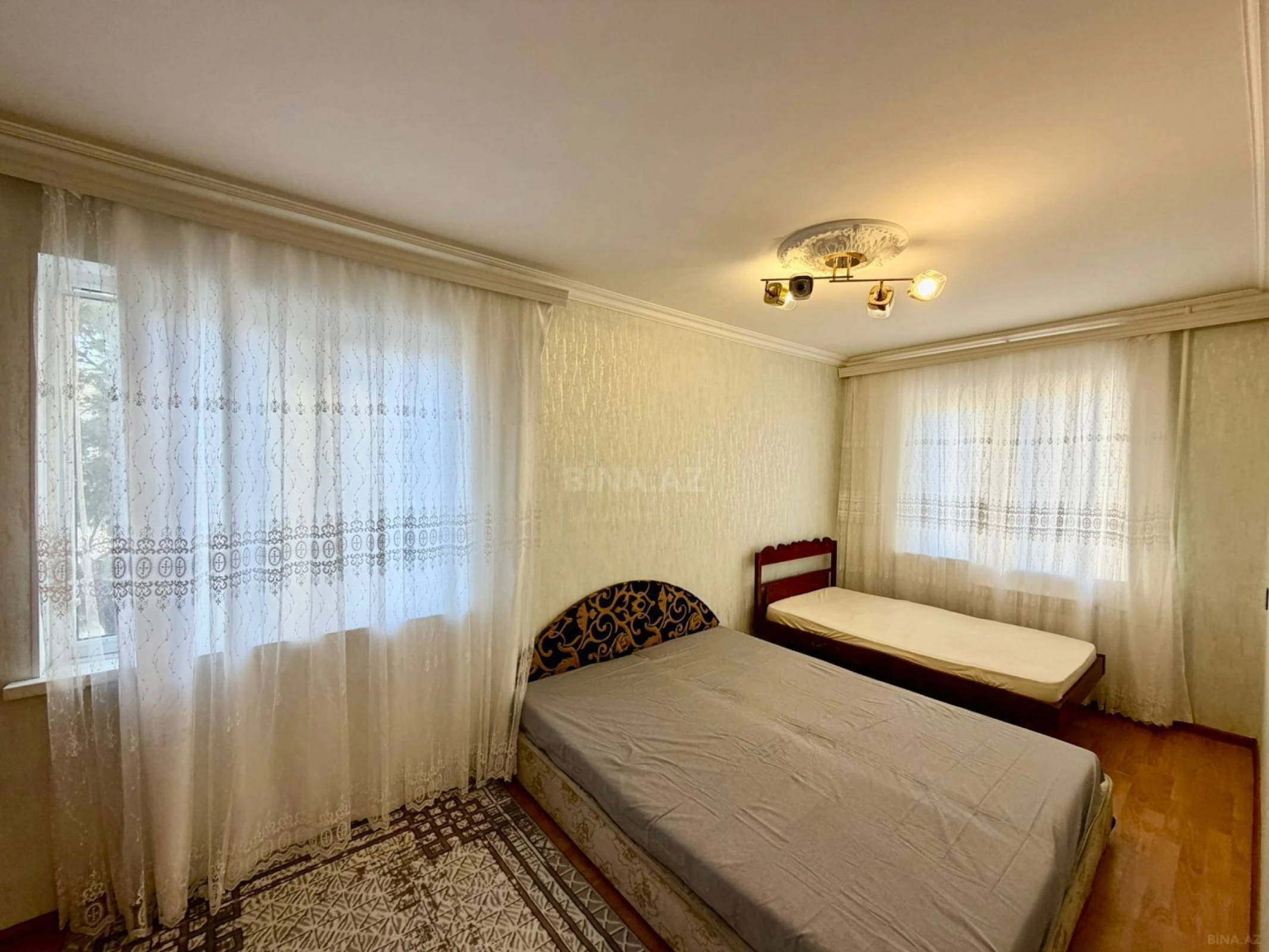 Satılır 2 otaqlı mənzil 55 m²