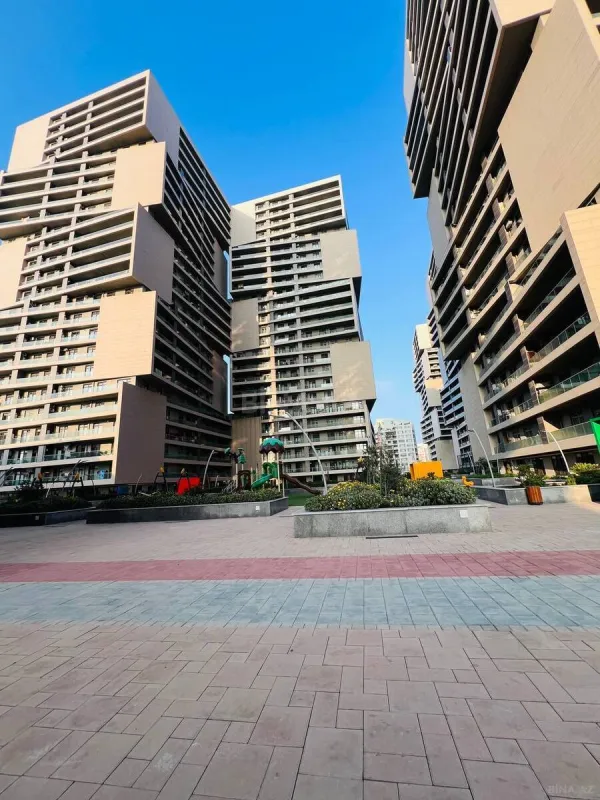 Kirayə verilir 3 otaqlı mənzil 148 m²