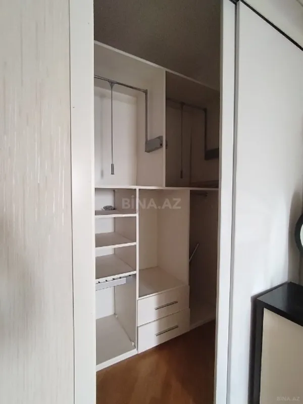 Satılır 2 otaqlı mənzil 95 m²