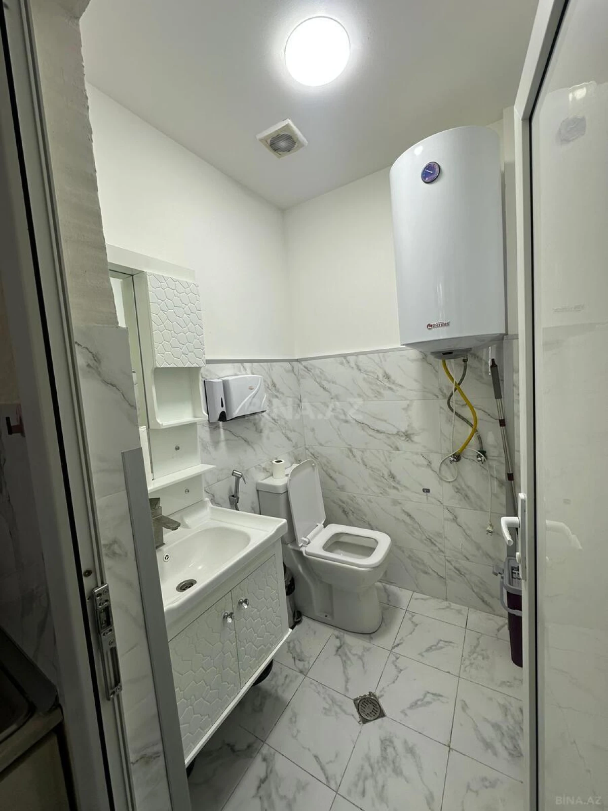 Satılır obyekt 60.2 m²