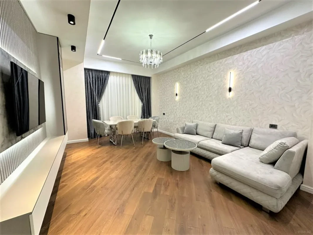 Kirayə verilir 3 otaqlı mənzil 150 m²