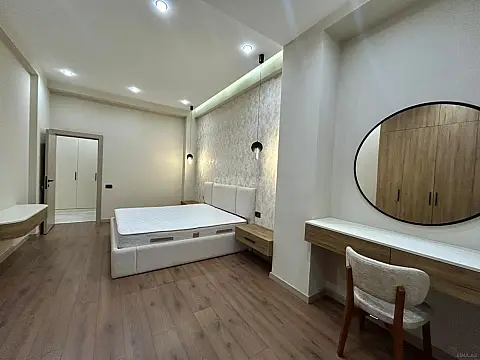 Kirayə verilir 3 otaqlı mənzil 95 m²
