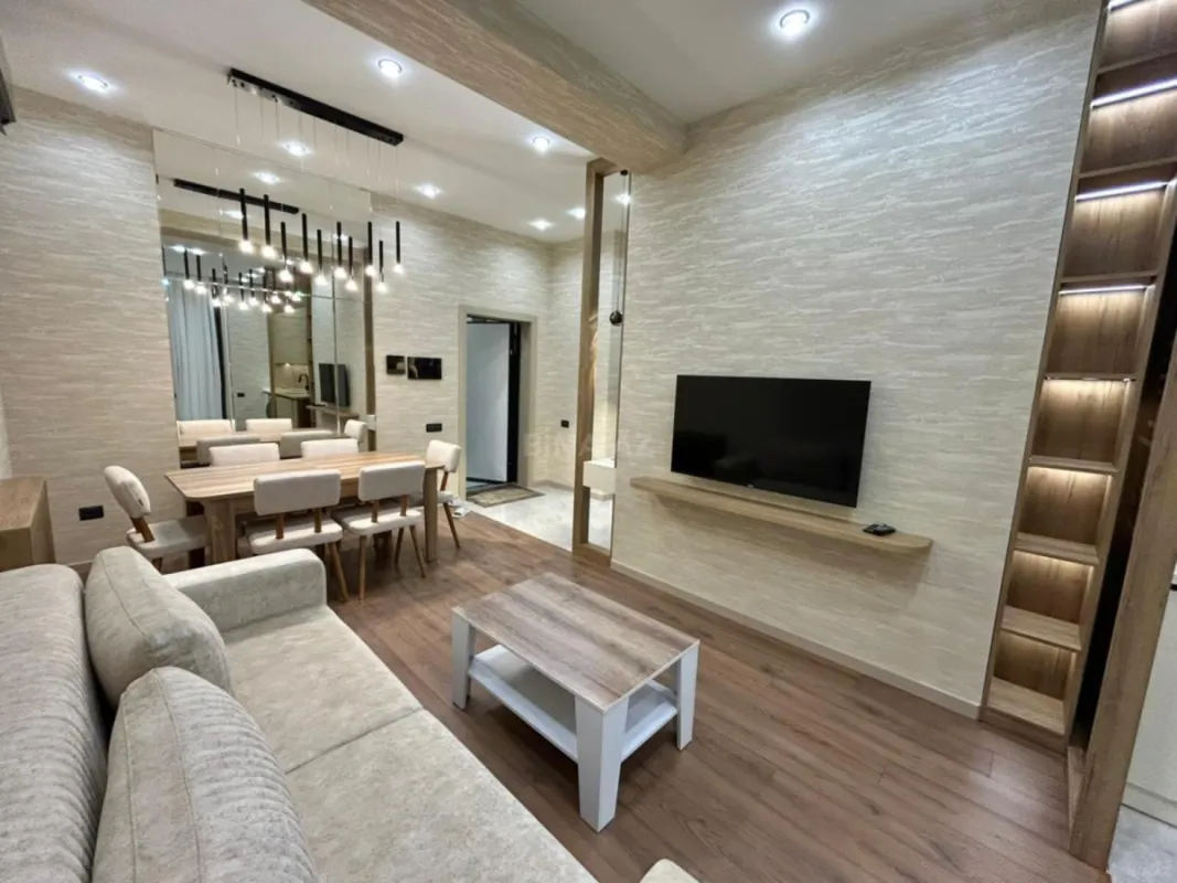 Kirayə verilir 3 otaqlı mənzil 95 m²