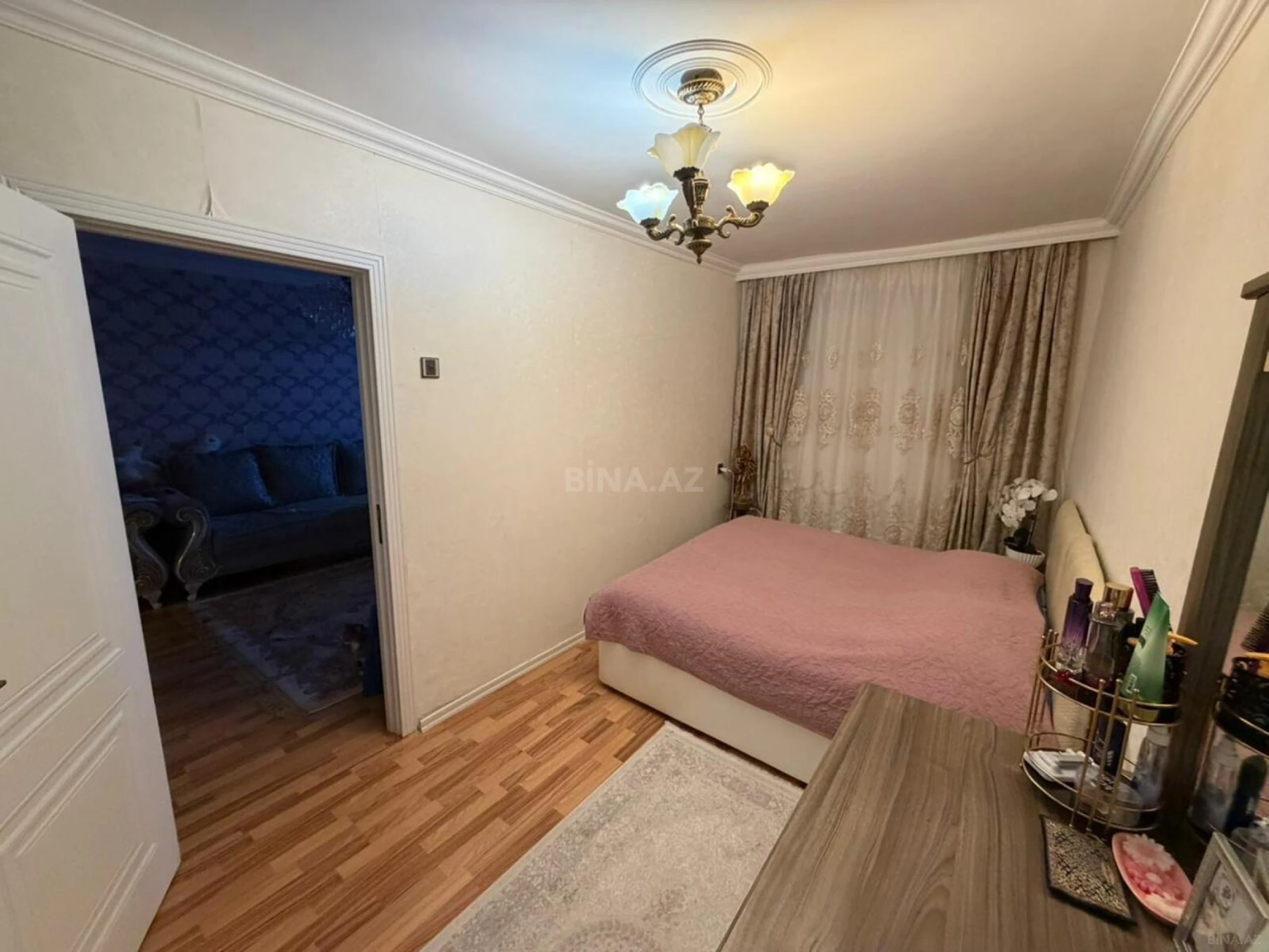 Satılır 4 otaqlı mənzil 70 m²