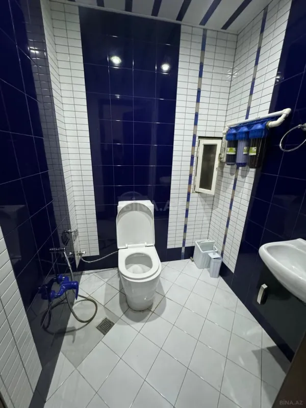 Kirayə verilir 4 otaqlı mənzil 200 m²