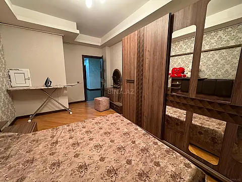 Kirayə verilir 4 otaqlı mənzil 200 m²