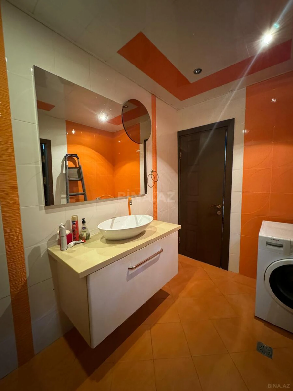 Kirayə verilir 4 otaqlı mənzil 200 m²