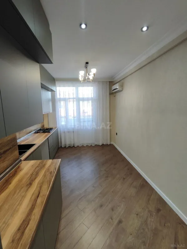 Satılır 2 otaqlı mənzil 96 m²