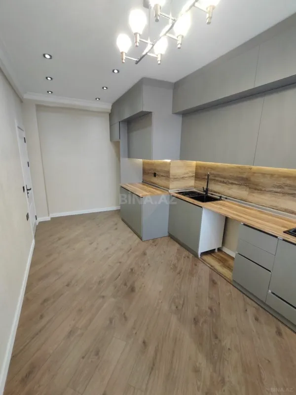 Satılır 2 otaqlı mənzil 96 m²