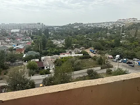 Satılır 3 otaqlı mənzil 145 m² — Bakı, İnşaatçılar 3 otaq 145.00 m²