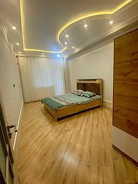 Kirayə verilir 2 otaqlı mənzil 65 m²