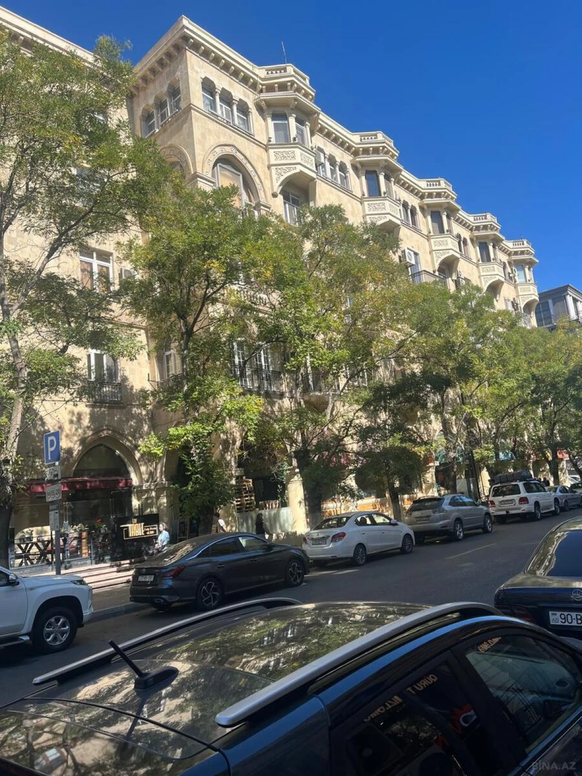 Satılır obyekt 219 m²