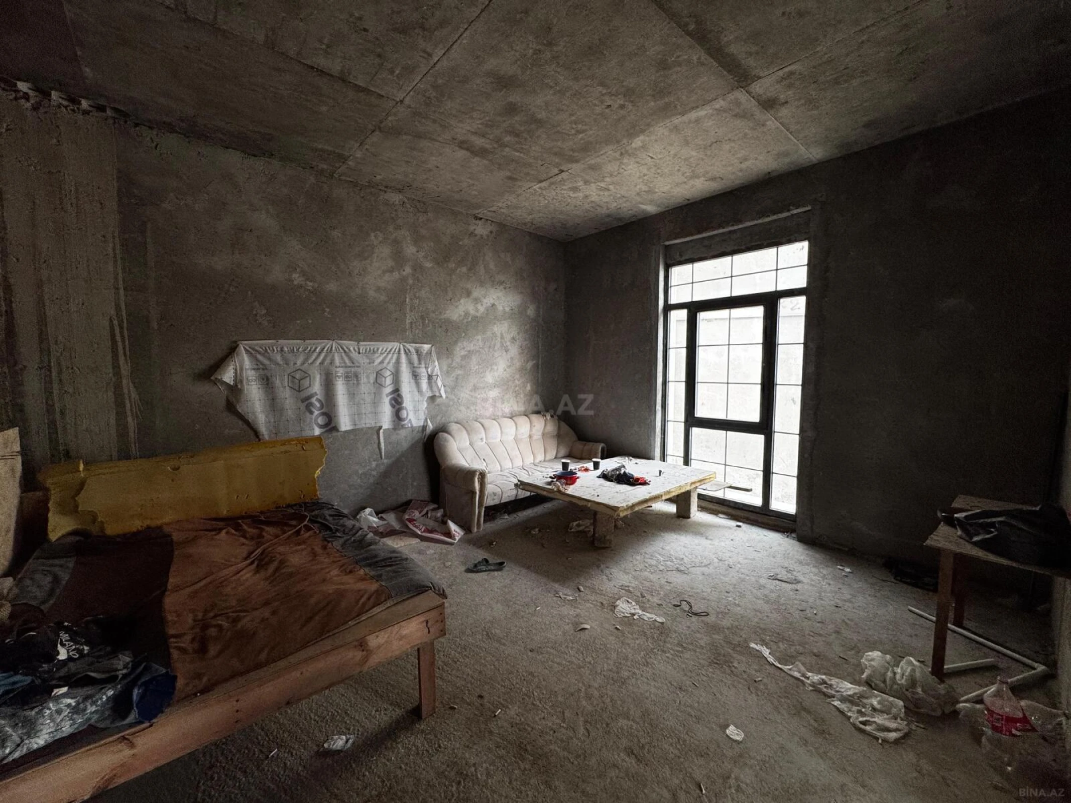 Satılır 8 otaqlı həyət evi 600 m²