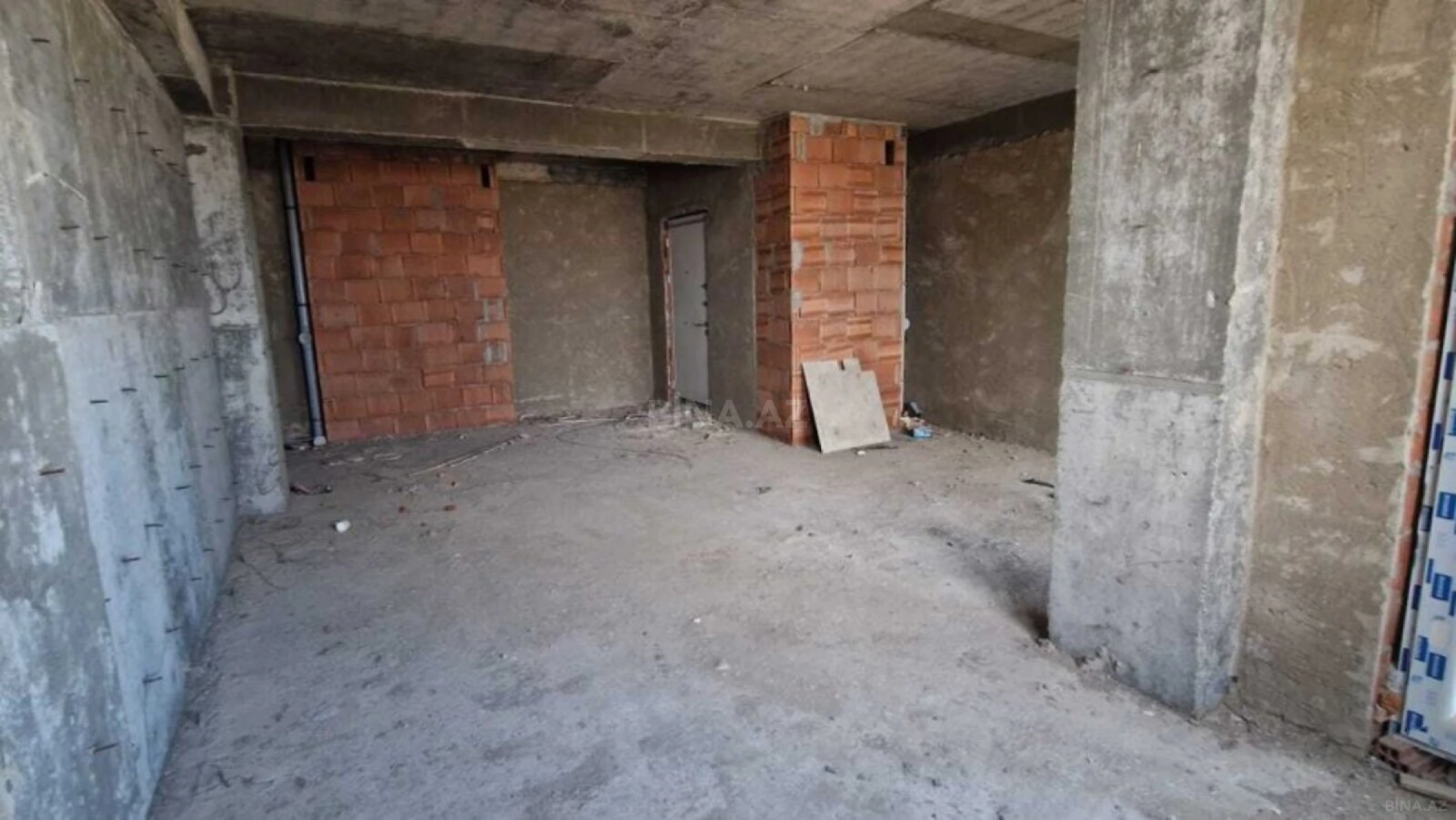 Satılır 2 otaqlı mənzil 60 m²