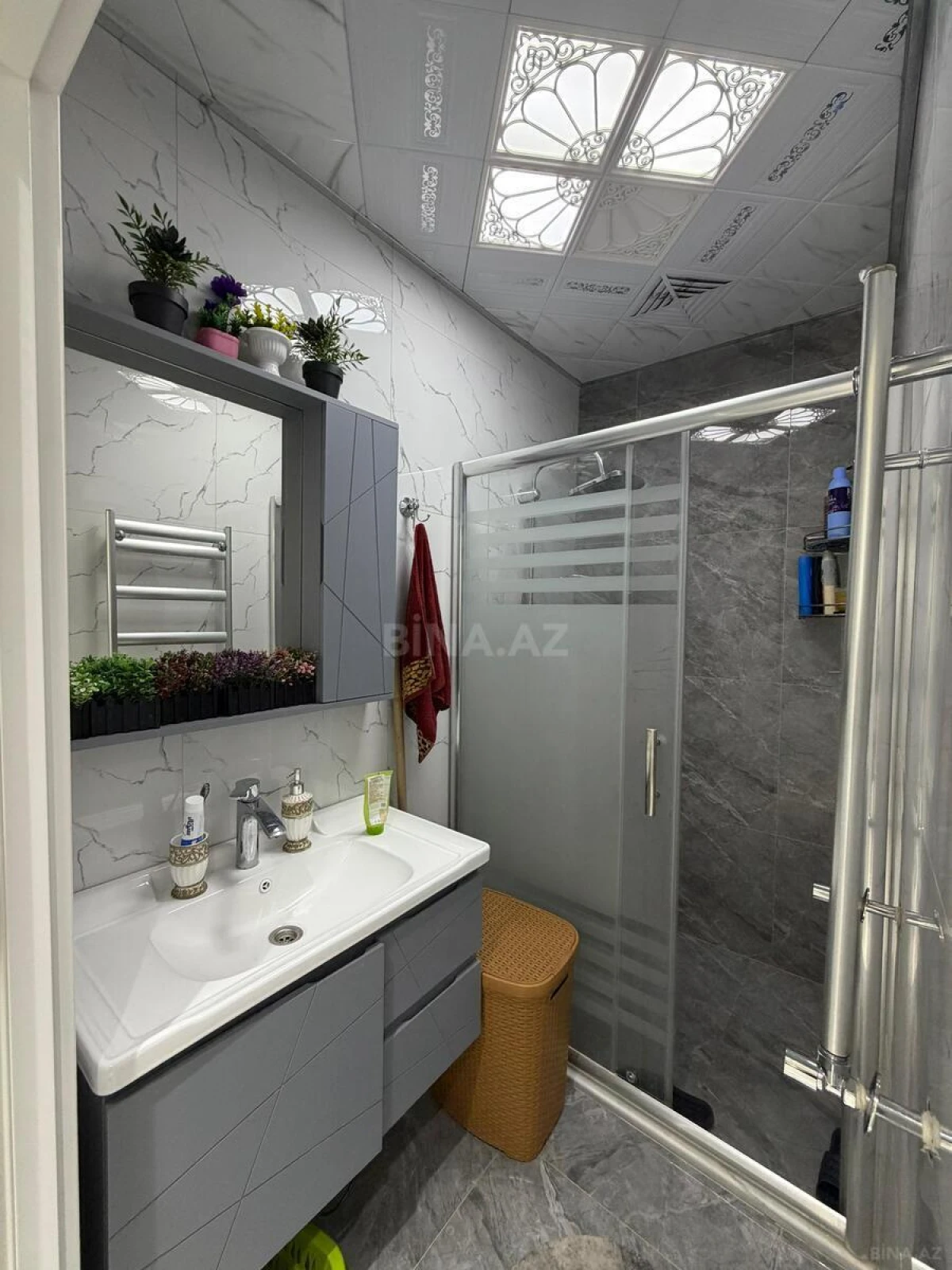 Satılır 2 otaqlı mənzil 65 m²