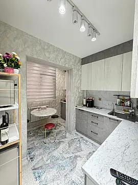 Satılır 2 otaqlı mənzil 65 m²