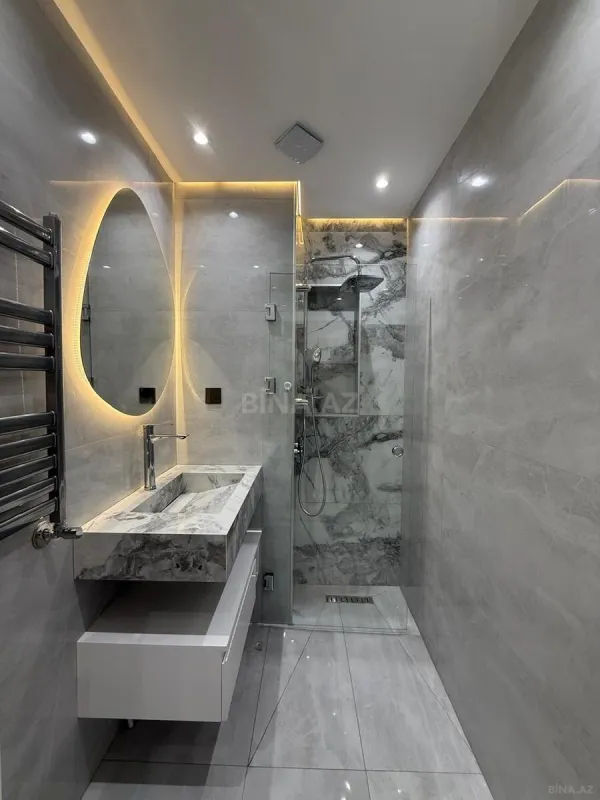 Satılır 2 otaqlı mənzil 81 m²