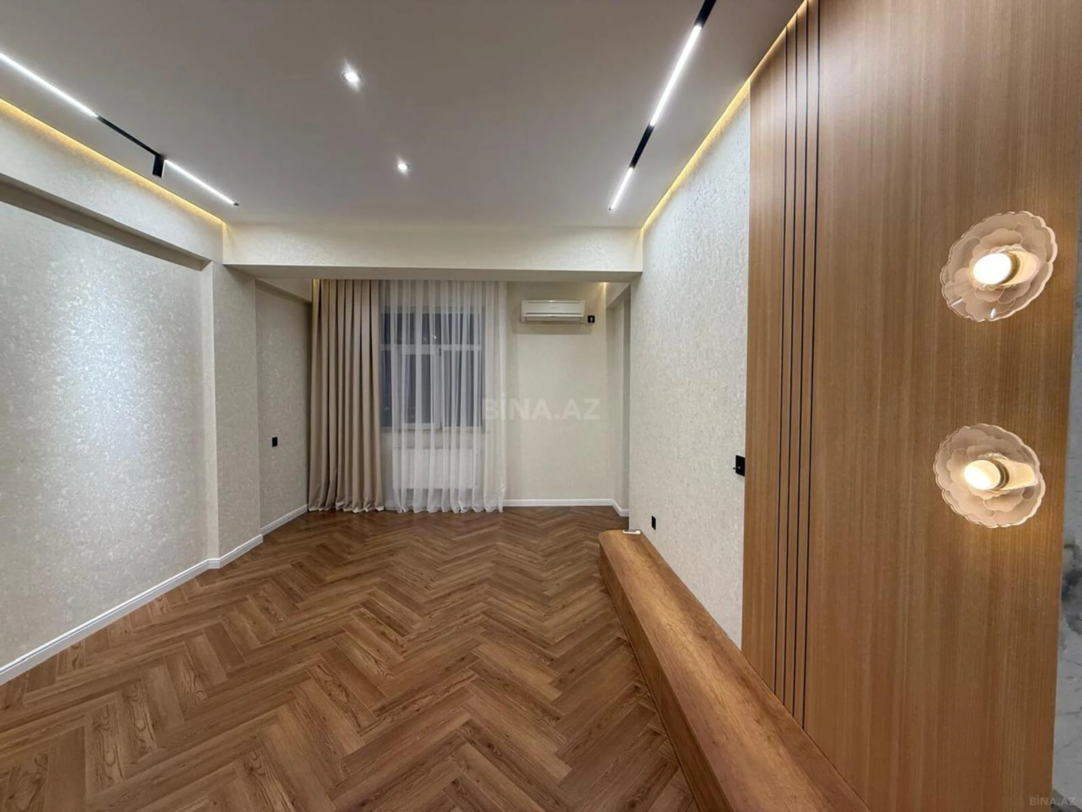 Satılır 2 otaqlı mənzil 81 m²